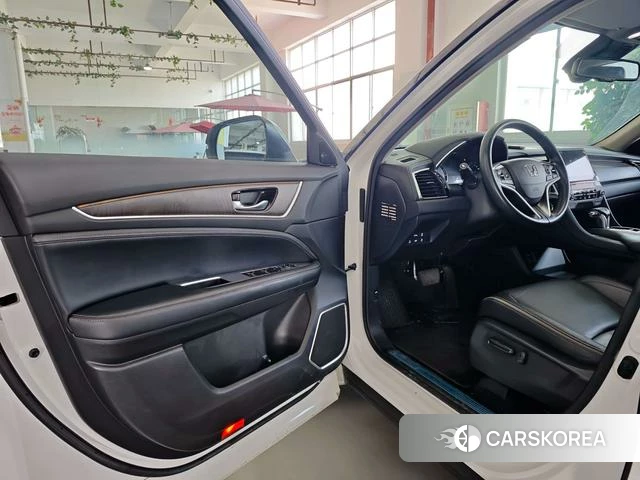Honda Crown Road 2020 Белый из Китая, фото 6