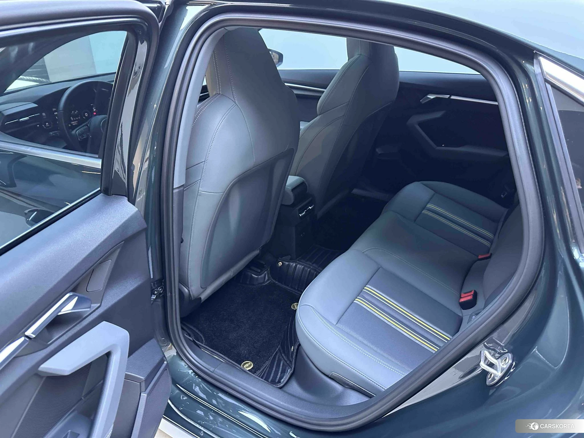 Audi A3 2023 Зеленый из Китая, фото 6