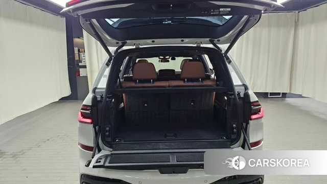 BMW X7 (G07) 2025 Белый из Кореи, фото 6