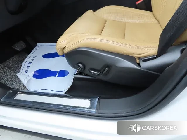 Volvo XC60 second Generation 2019 Белый из Кореи, фото 6