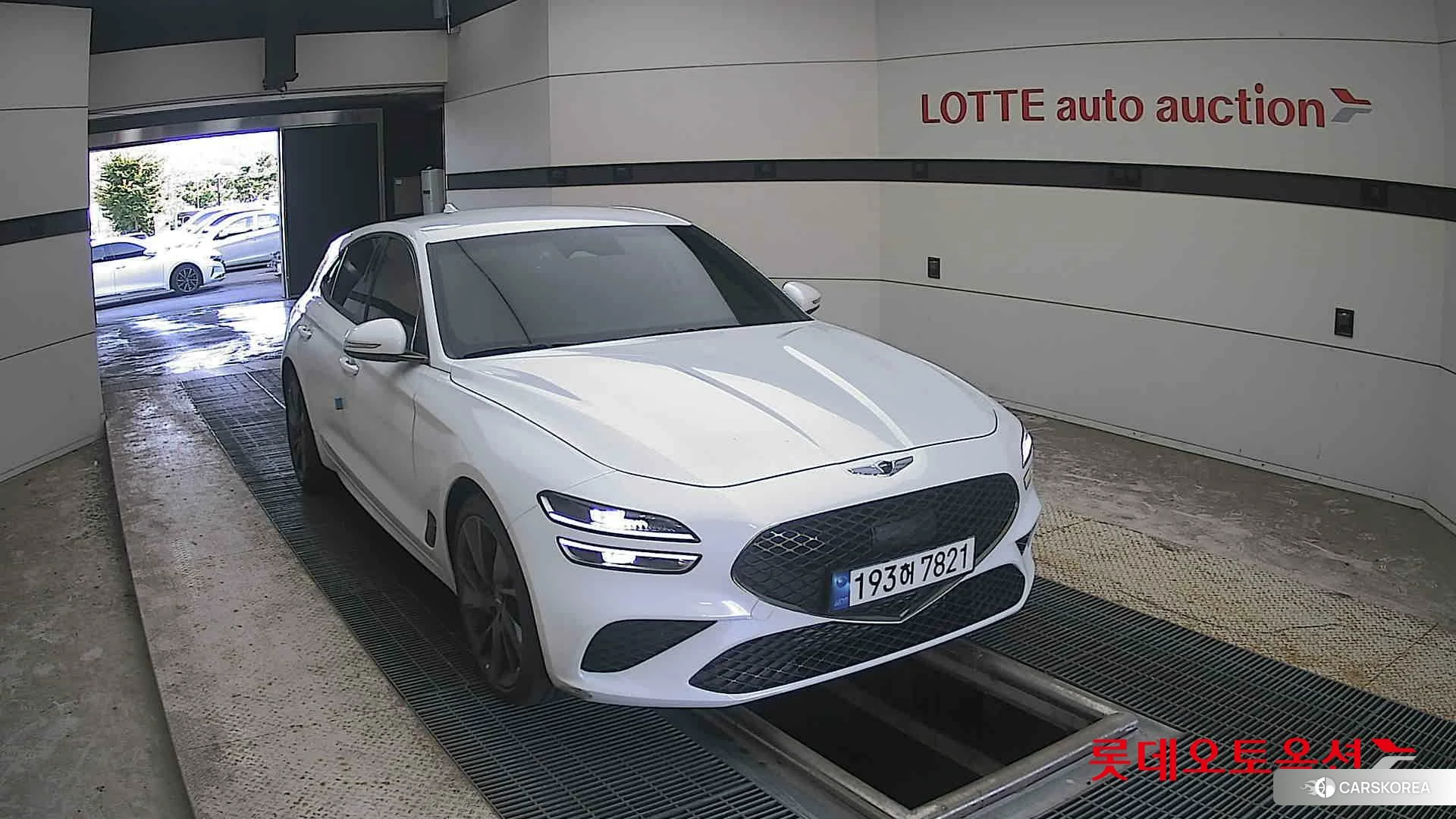 Hyundai G70 SHOOTING BRAKE 2023 Uyuni White из Кореи, фото 6