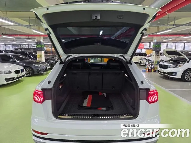 Audi Q8 (4M) 2022 Белый из Кореи, фото 6