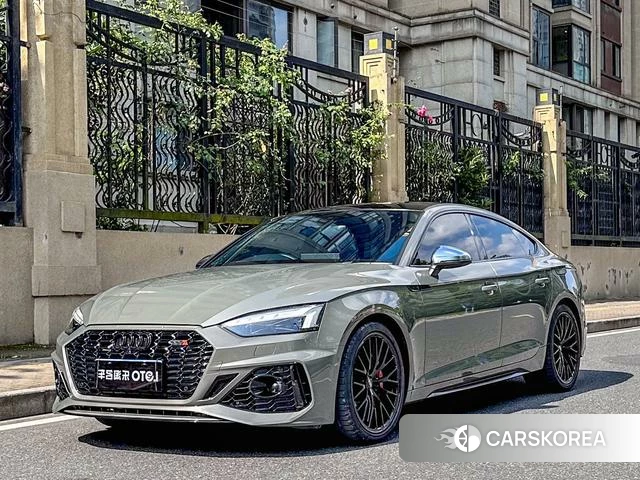 Audi S5 2024 Темно-серый из Китая, фото 6