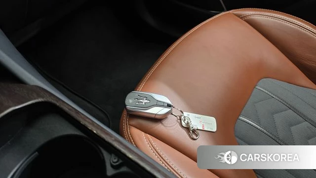 Maserati Levante 2018 Черный из Кореи, фото 6