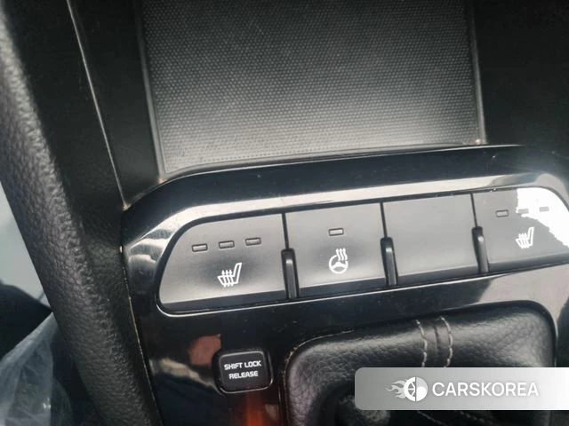 Kia Stonic 2018 Белый из Кореи, фото 6