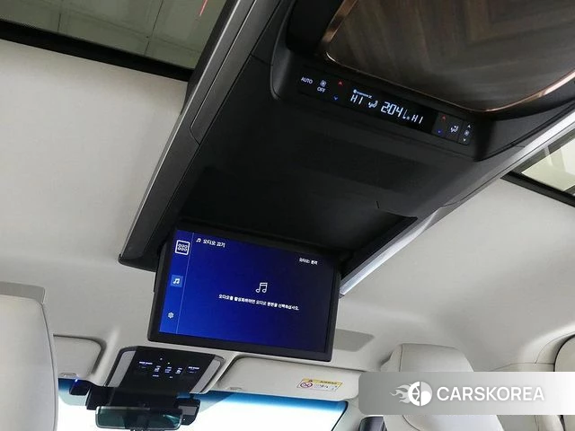 Lexus LM Second Generation 2025 Белый из Кореи, фото 6