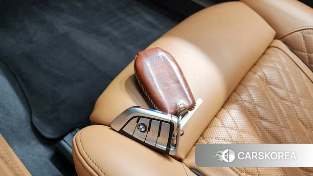 BMW 7 Series (G11) 2020 Серебристо-серый из Кореи, фото 6