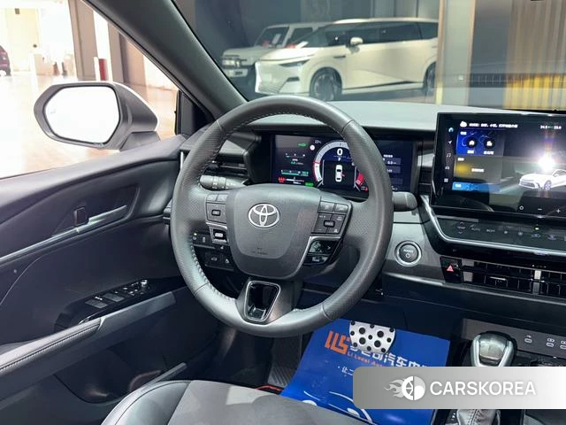 Toyota Camry 2025 Белый из Китая, фото 6