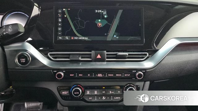 Kia Niro Plus 2022 Белый из Кореи, фото 6
