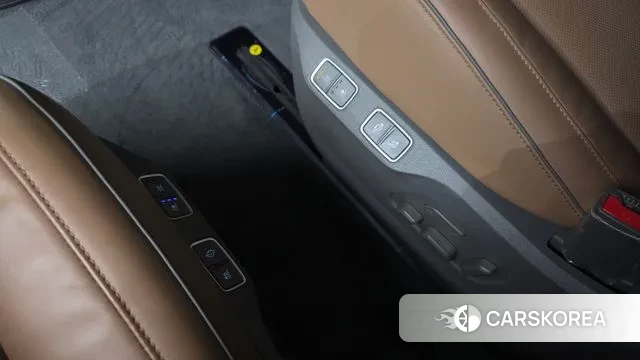 Hyundai Staria 2023 Белый из Кореи, фото 6