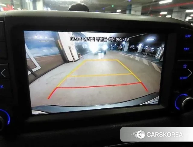 Hyundai Kona 2018 Серебристо-серый из Кореи, фото 6