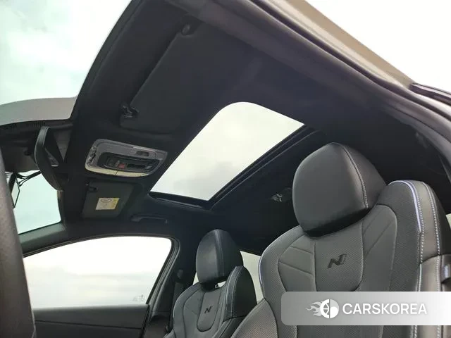 Hyundai Avante (CN7) 2022 Серебристо-серый из Кореи, фото 6