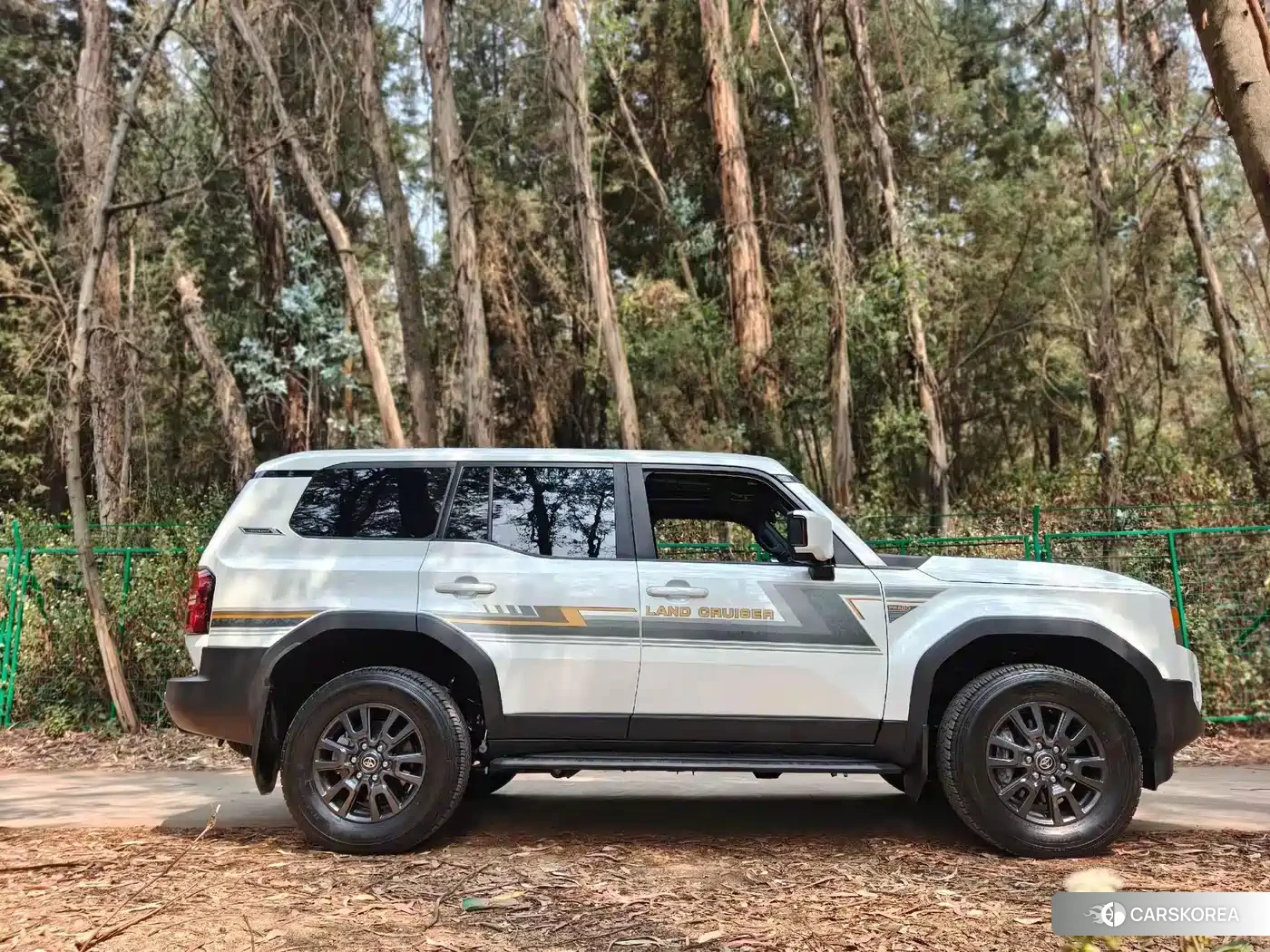Toyota Prado 2024 Белый из Китая, фото 6