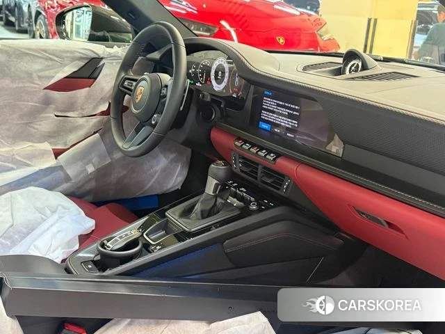 Porsche 911(992) 2026 Зеленый из Кореи, фото 6