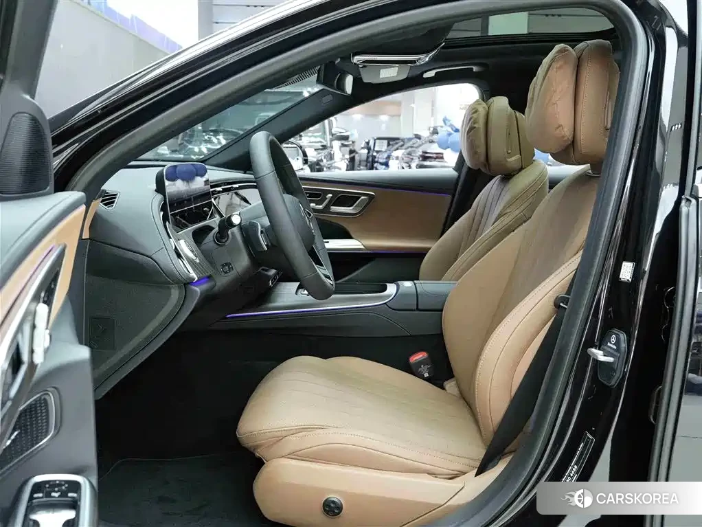 Mercedes-Benz E-Class 2025 Черный из Китая, фото 6