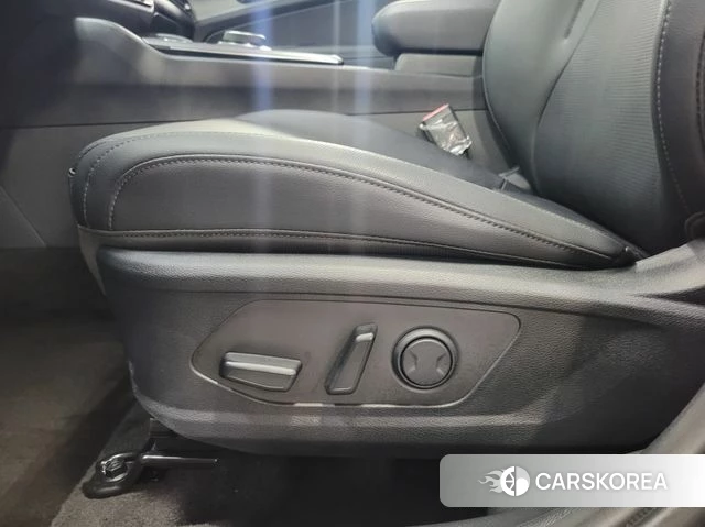 Kia The New Sportage 5th Generation Hybrid 2026 Черный из Кореи, фото 6