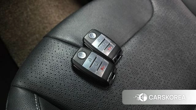 Kia Niro 2018 Синий из Кореи, фото 6