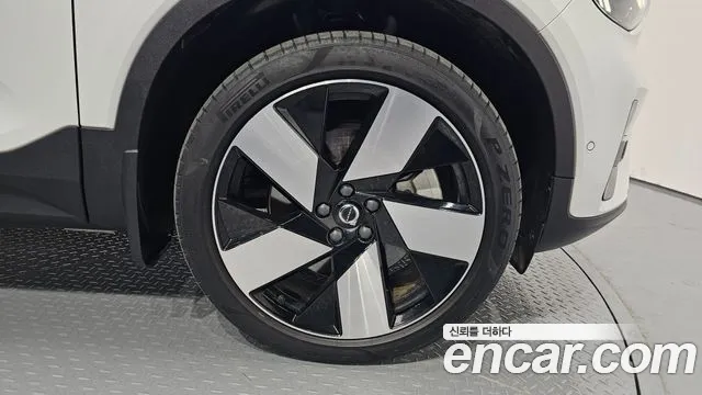 Volvo C40 Richards id 2703085 из Кореи 6