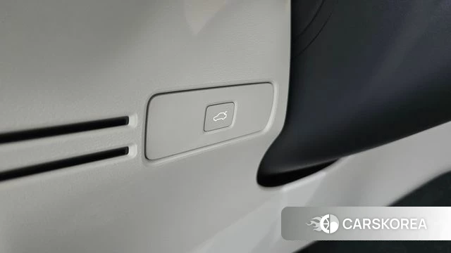 Volvo XC40 2024 Белый из Кореи, фото 6