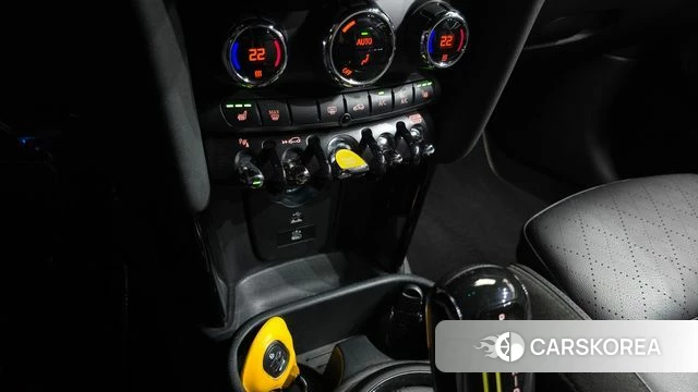 Mini Cooper Electric 2022 Черный из Кореи, фото 6