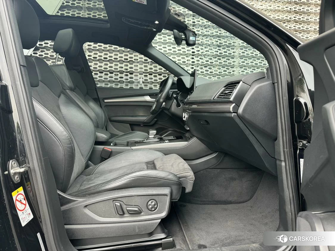 Audi Q5L Sportback 2020 Черный из Китая, фото 6