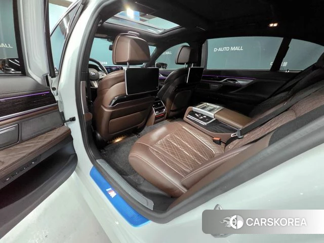 BMW 7 Series (G11) 2020 Белый из Кореи, фото 6