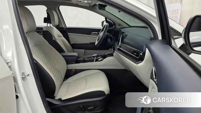 Kia Sportage 5th Generation 2023 Белый из Кореи, фото 6