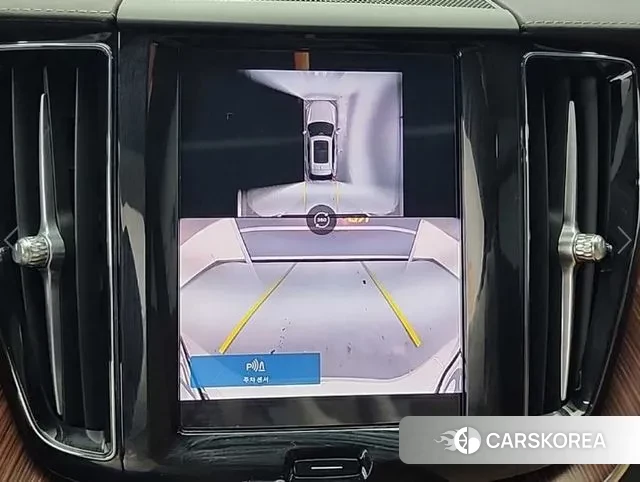 Volvo XC60 second Generation 2024 Белый из Кореи, фото 6