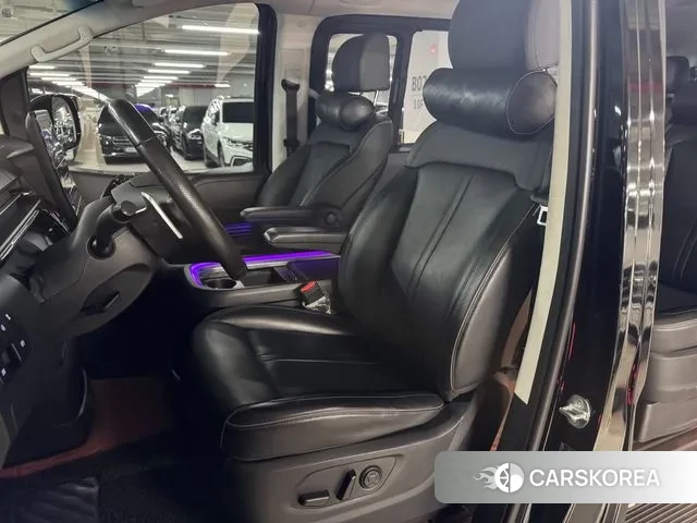 Hyundai Staria 2023 Черный из Кореи, фото 6