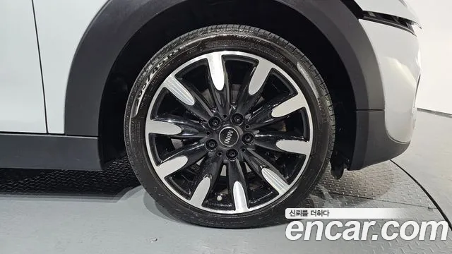 Mini Cooper S id 2663839 из Кореи 6