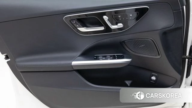 Mercedes-Benz C-Class W206 2026 Белый из Кореи, фото 6