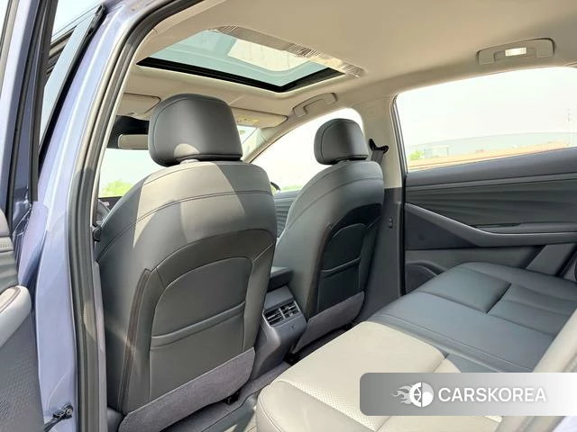 Nissan N6 2025 Серебристо-серый из Китая, фото 6
