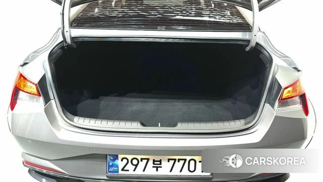 Hyundai Avante (CN7) 2021 Серебристо-серый из Кореи, фото 6
