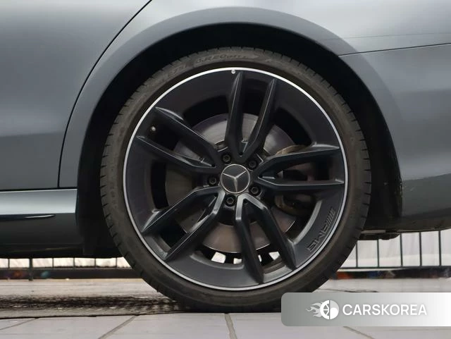 Mercedes-Benz E-class AMG 2022 Темно-серый из Китая, фото 6