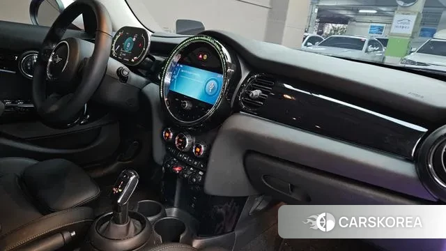 Mini Cooper 2022 Красный из Кореи, фото 6