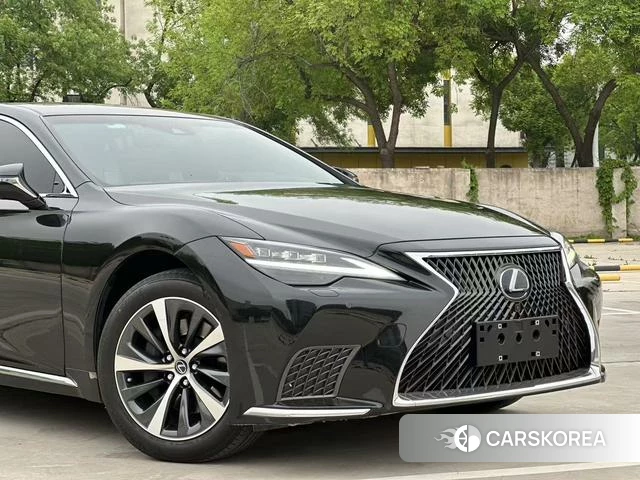 Lexus LS 2022 Черный из Китая, фото 6