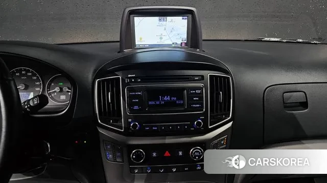 Hyundai The New Grand Starex 2019 Серебристо-серый из Кореи, фото 6