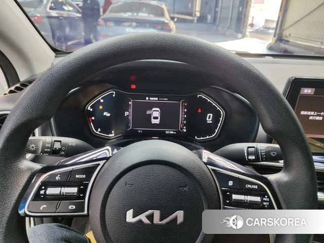 Kia K3 2022 Белый из Китая, фото 6