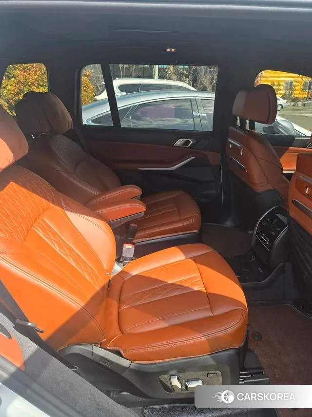 BMW X7 (G07) 2025 Белый из Кореи, фото 6