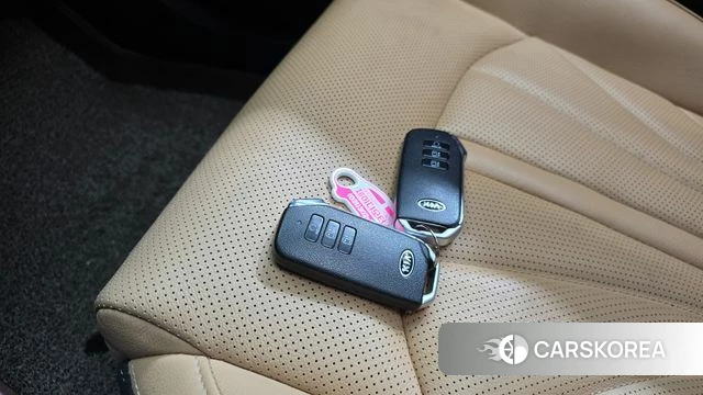 Kia K5 3rd generation 2021 Белый из Кореи, фото 6