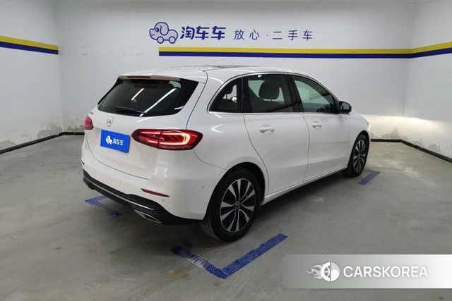 Mercedes-Benz Class B 2023 Белый из Китая, фото 6
