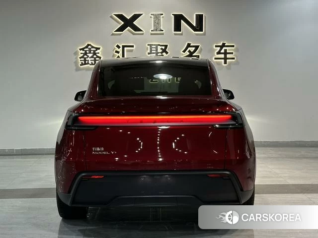 Tesla Model Y 2026 Красный из Китая, фото 6