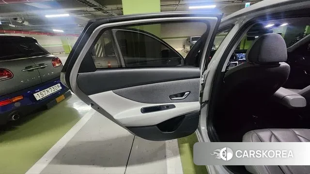 Hyundai Avante (CN7) 2020 Серебристо-серый из Кореи, фото 6