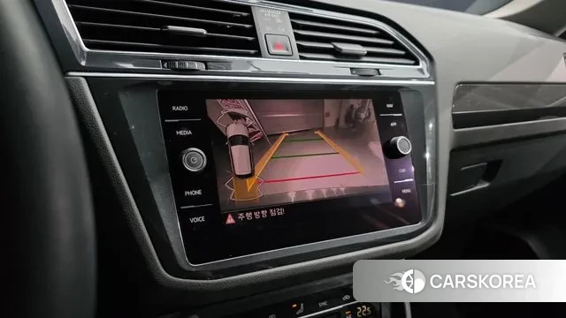 Volkswagen Tiguan second Generation 2022 Серый из Кореи, фото 6