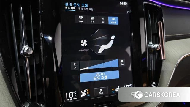 Volvo XC60 second Generation 2018 Белый из Кореи, фото 6