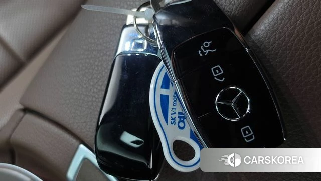 Mercedes-Benz E-Class W213 2021 Серый из Кореи, фото 6
