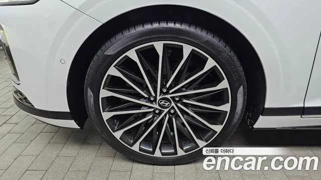 Hyundai Grandeur (GN7) id 2660468 из Кореи 6