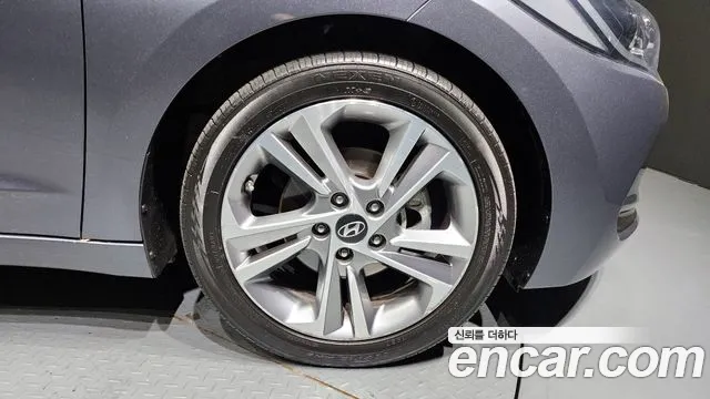 Hyundai Avante AD id 2681330 из Кореи 6