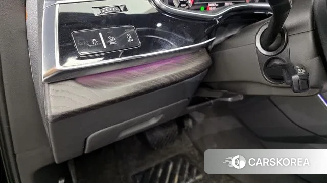 Audi Q7 (4M) 2021 Черный из Кореи, фото 6