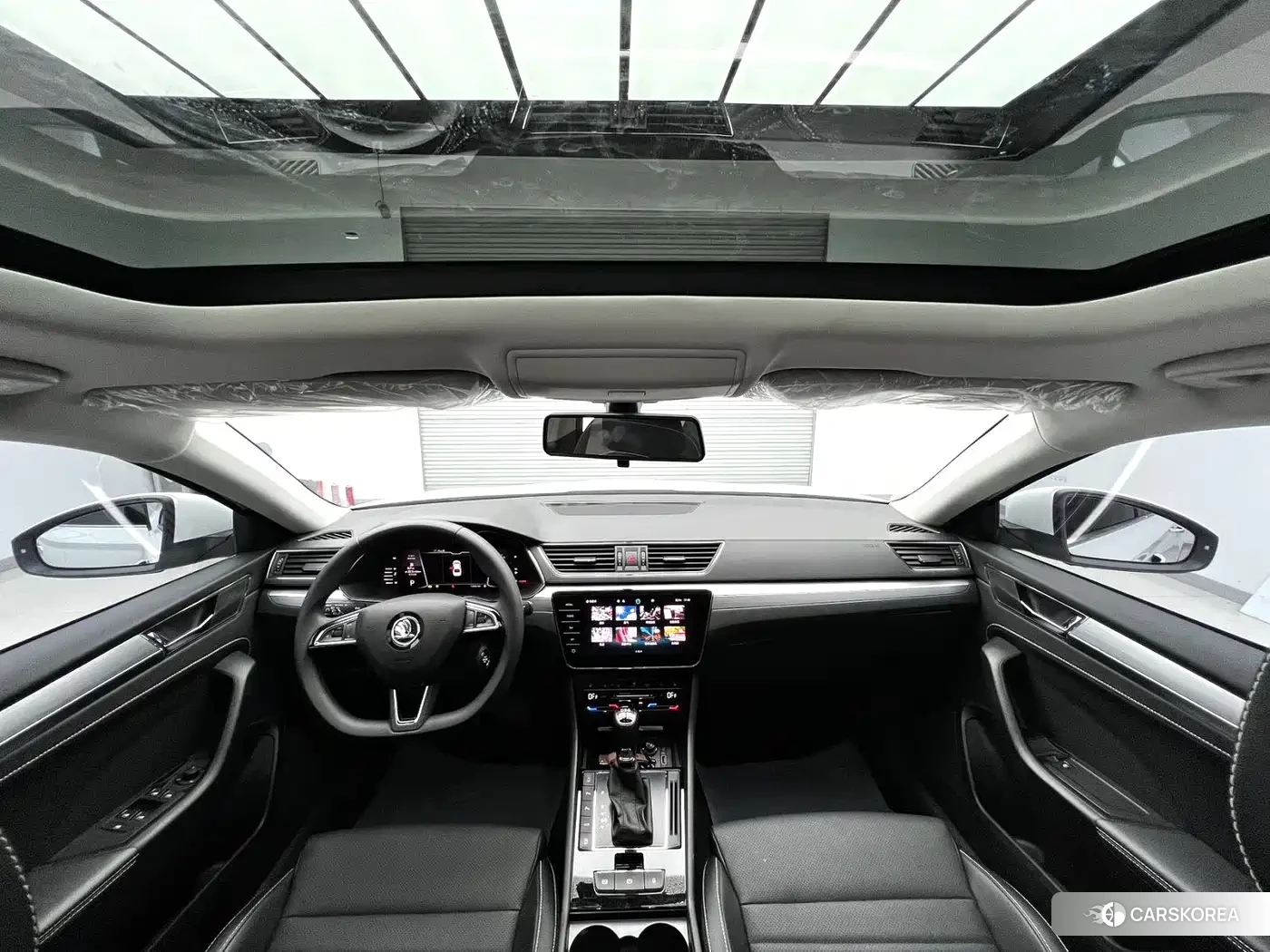 Skoda Superb 2024 Белый из Китая, фото 6